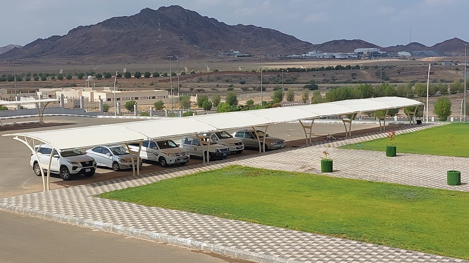 مظلات وسواتر الرياض – تركيب مظلات سيارات ومجالس خارجية وسندويش بنل