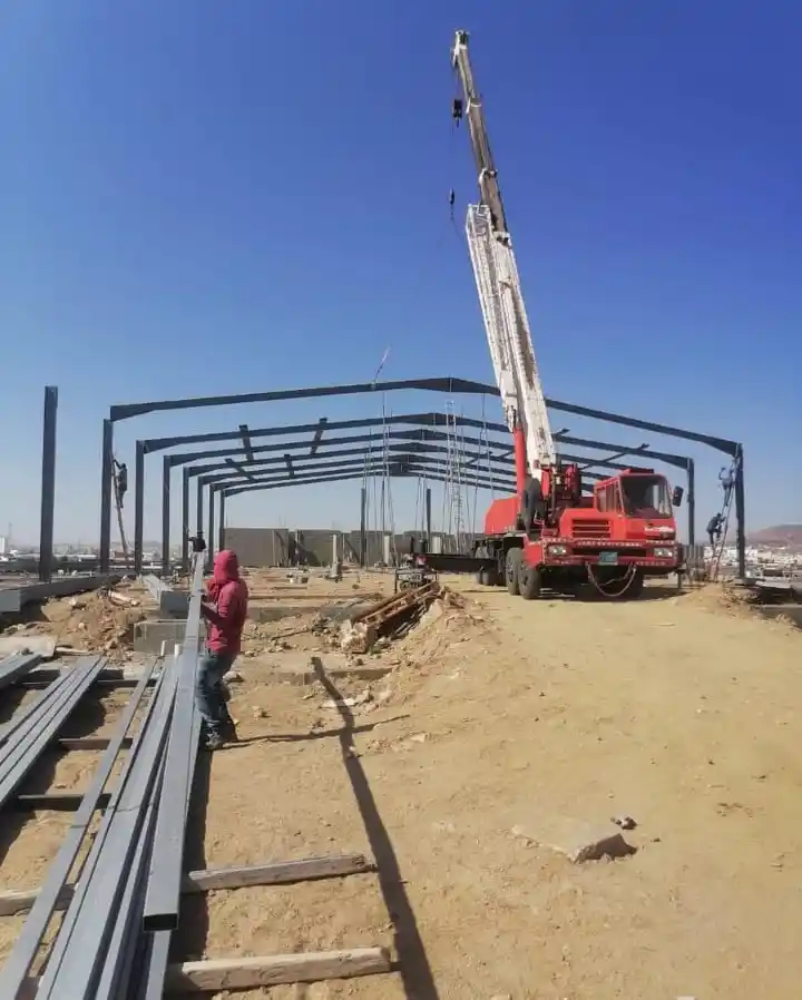 مستودعات ساندوتش بانل الدمام | تصميم وتركيب مستودعات بأعلى معايير الجودة والعزل